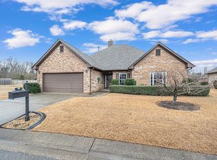 270 Creekside Ln, Pelham, AL 35124