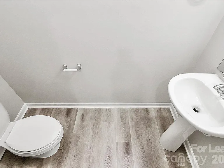 8208 Stonemere Ln — Photo 13
