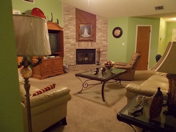 2nd image of 401 Roanoke Dr