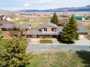 240 Bellevue Rd, Washoe Valley, NV 89704