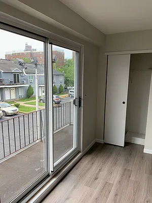 Rented by Juvi Real Estate LLC | media 12