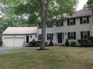 132 Fairoaks Ln, Cohasset, MA 02025