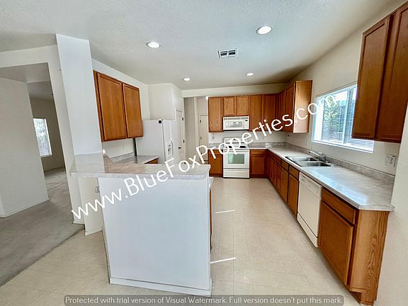 5th image of 1070 W Sea Star Dr