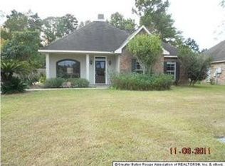1488 Willow Oak Dr, Denham Springs, LA 70726