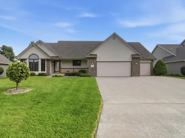 7315 SW Ambassador Pl, Topeka, KS 66610