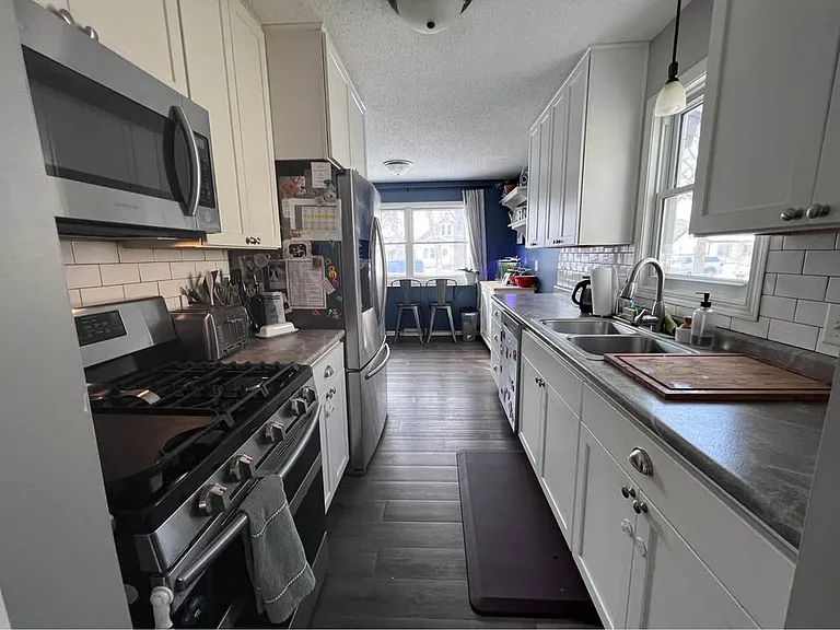 4540 Penn Ave N — Photo 15