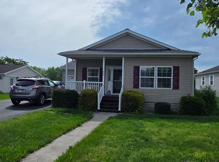 502 Falcon Dr, Carlisle, PA 17013