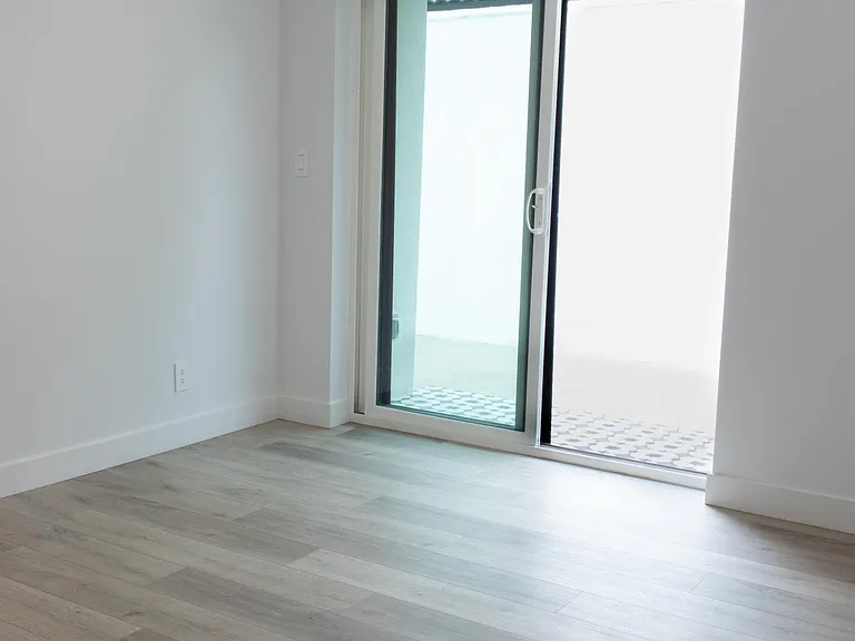 4841 Klump Ave — Photo 13