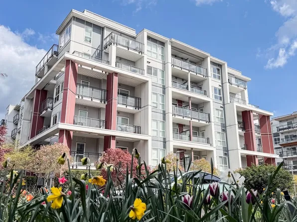10033 River Dr #307, Richmond, BC V6X 1Y8