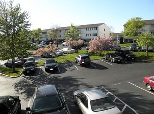 19509 Gunners Branch Rd, Germantown, MD 20876