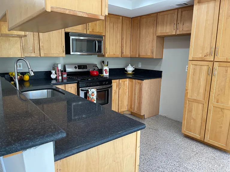 2840 Zapata Ct — Photo 18