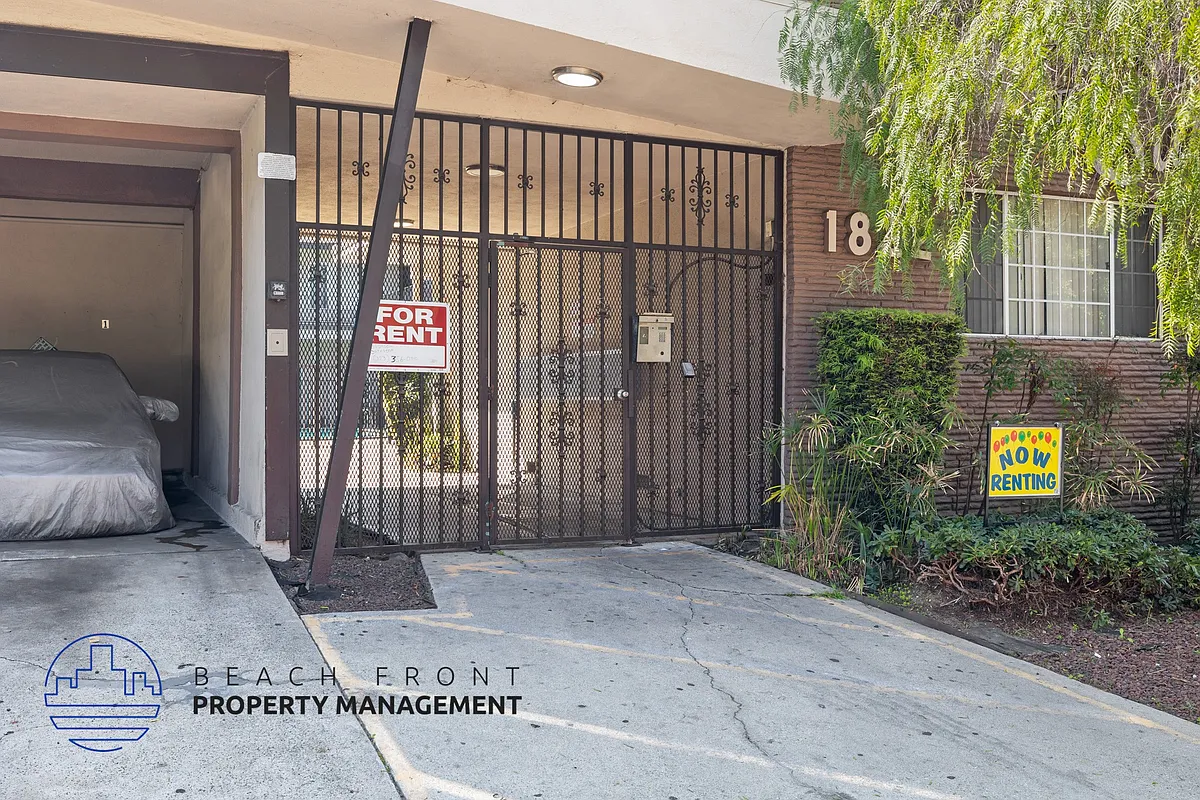 Building Photo - 1822 W El Segundo Blvd