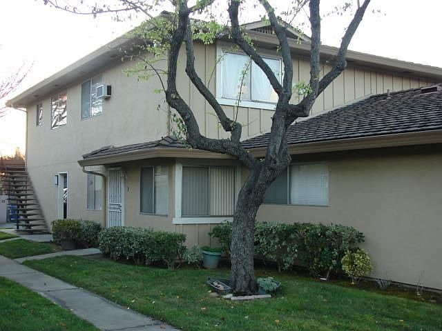 1st image of 827 N Capitol Ave