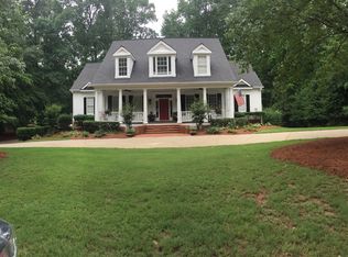 305 Broadmoor Dr, Fayetteville, GA 30215