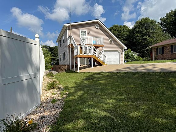 3rd image of 104 Rush Ln