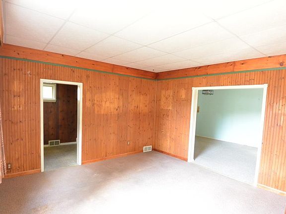 3rd image of 1128 Lincoln Ave