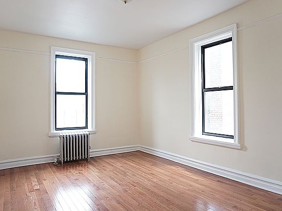 3rd image of 3706 81st St APT 5C
