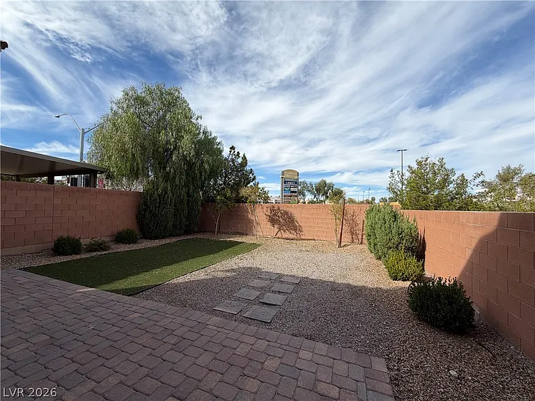 9386 Barcolobo Ave — Photo 30