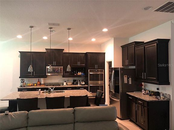 3rd image of 15606 Kinnow Mandarin Ln