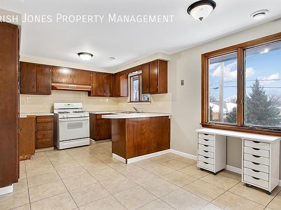 3rd image of 22 Constance Ln APT 2