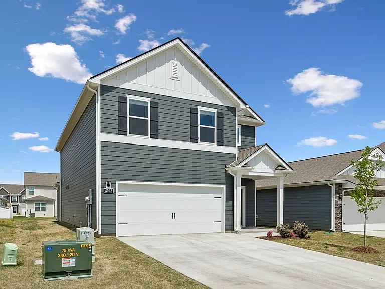 4922 Barnburgh Ln — Photo 3