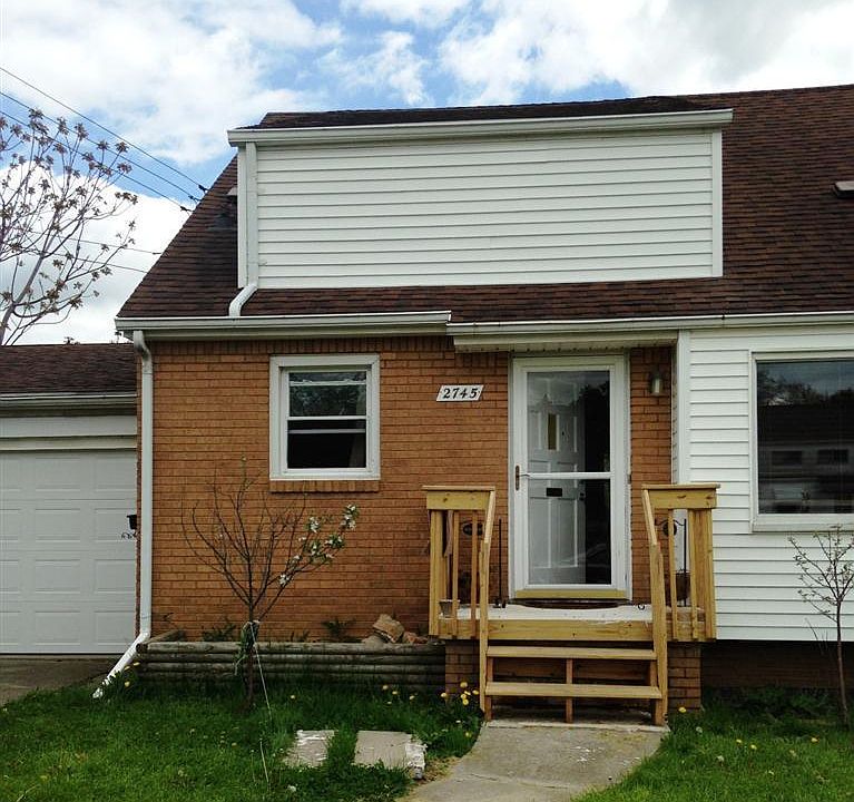 1st image of 2745 Yale St