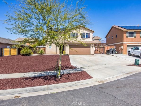 2185 Amaryllis Ct, Mentone, CA 92359