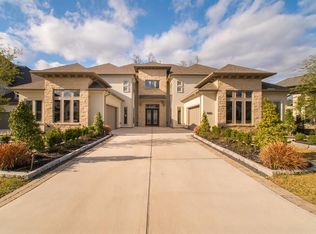 30 N Waterbridge Dr, Tomball, TX 77375