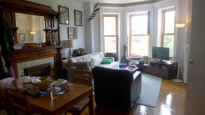 Rented by Garfield Realty  | media 35