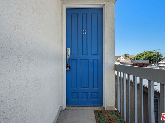 4th image of 19 Sunset Ave #3