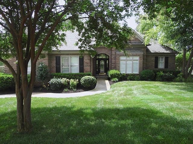 1st image of 810 Oak Chase Blvd