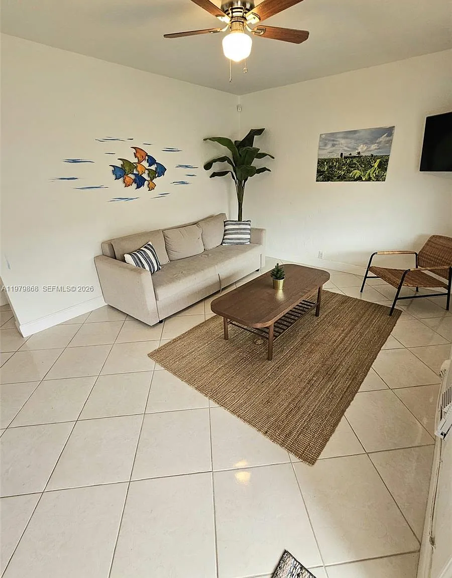 Sea Wash Condo — Photo 2