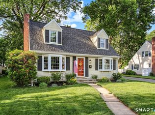 62 Crestview Dr, Newington, CT 06111