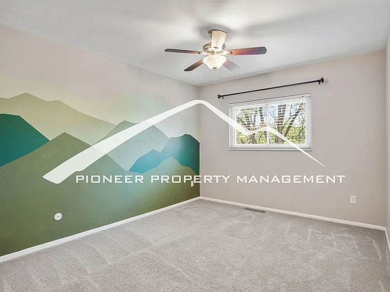223 Dolomite Dr — Photo 13