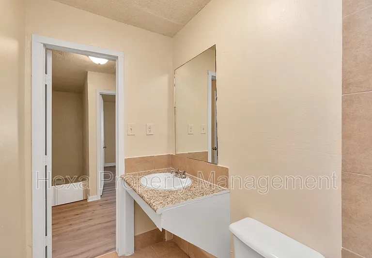 6605 Brittmoore Rd — Photo 14