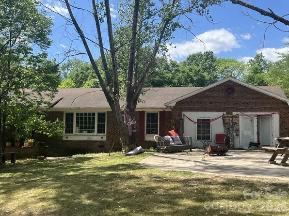 899 Us Highway 52 N, Wadesboro, NC 28170