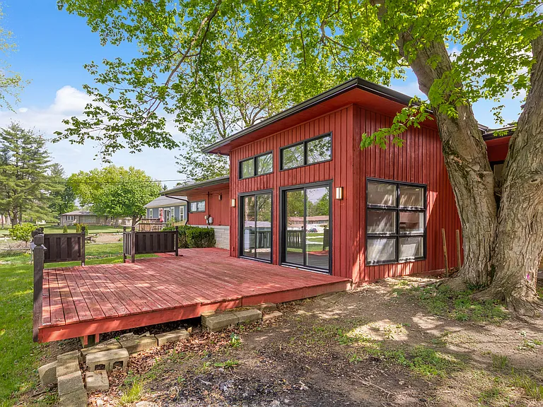 3544 Tulip Dr — Photo 5