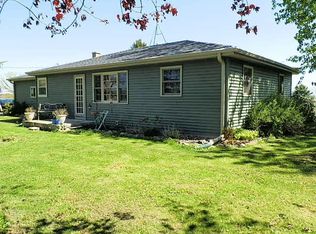 N654 Howard Rd, Whitewater, WI 53190