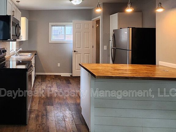 3rd image of 1242 10th St N