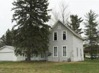 203 E Osceola Ave, Reed City, MI 49677