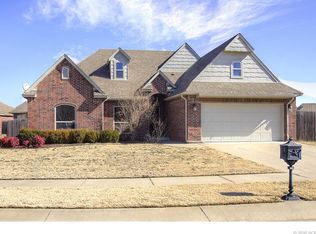 2505 S 13th St E, Broken Arrow, OK 74012