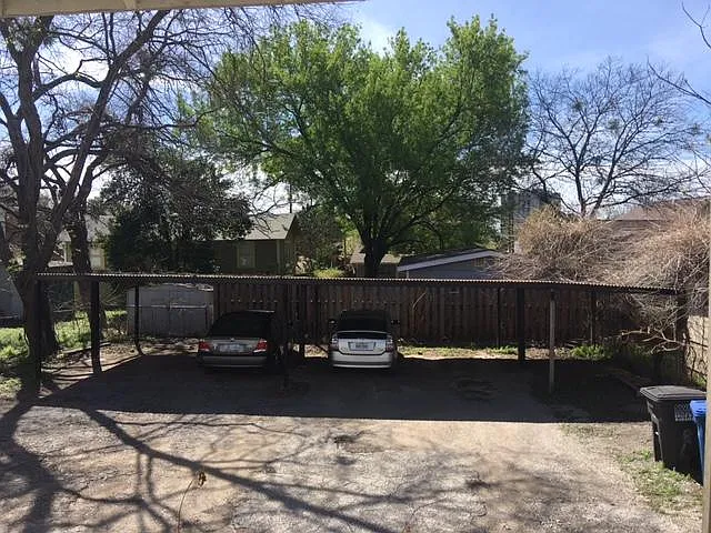 814 W Russell Pl #B — Photo 17