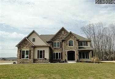 1st image of 6018 Ravine Woods Dr