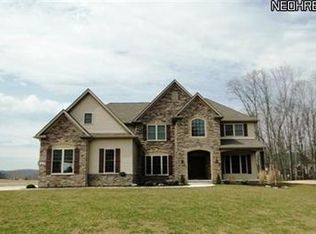 6018 Ravine Woods Dr, Medina, OH 44256