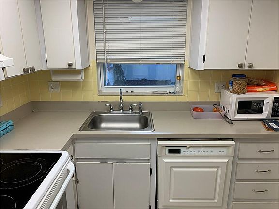 5th image of 4034 Audubon Dr