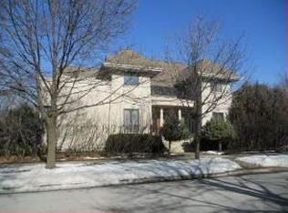 1915 S Washington Ave, Park Ridge, IL 60068