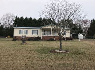 1223 John Hill Rd, Walnut Cove, NC 27052