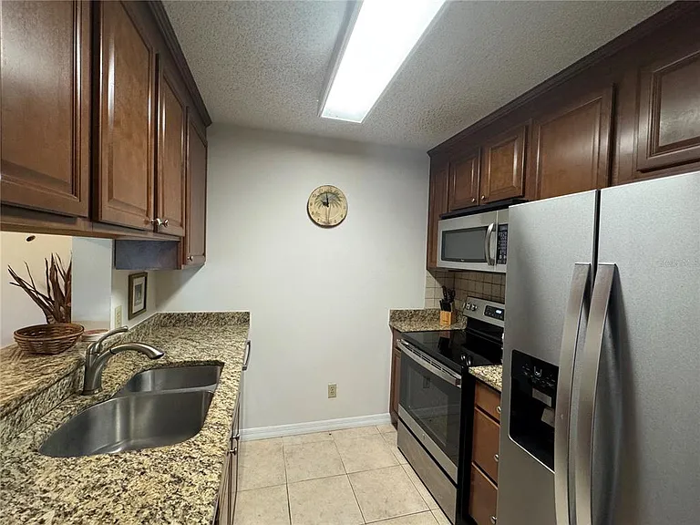 4032 Crockers Lake Blvd #27 — Photo 3