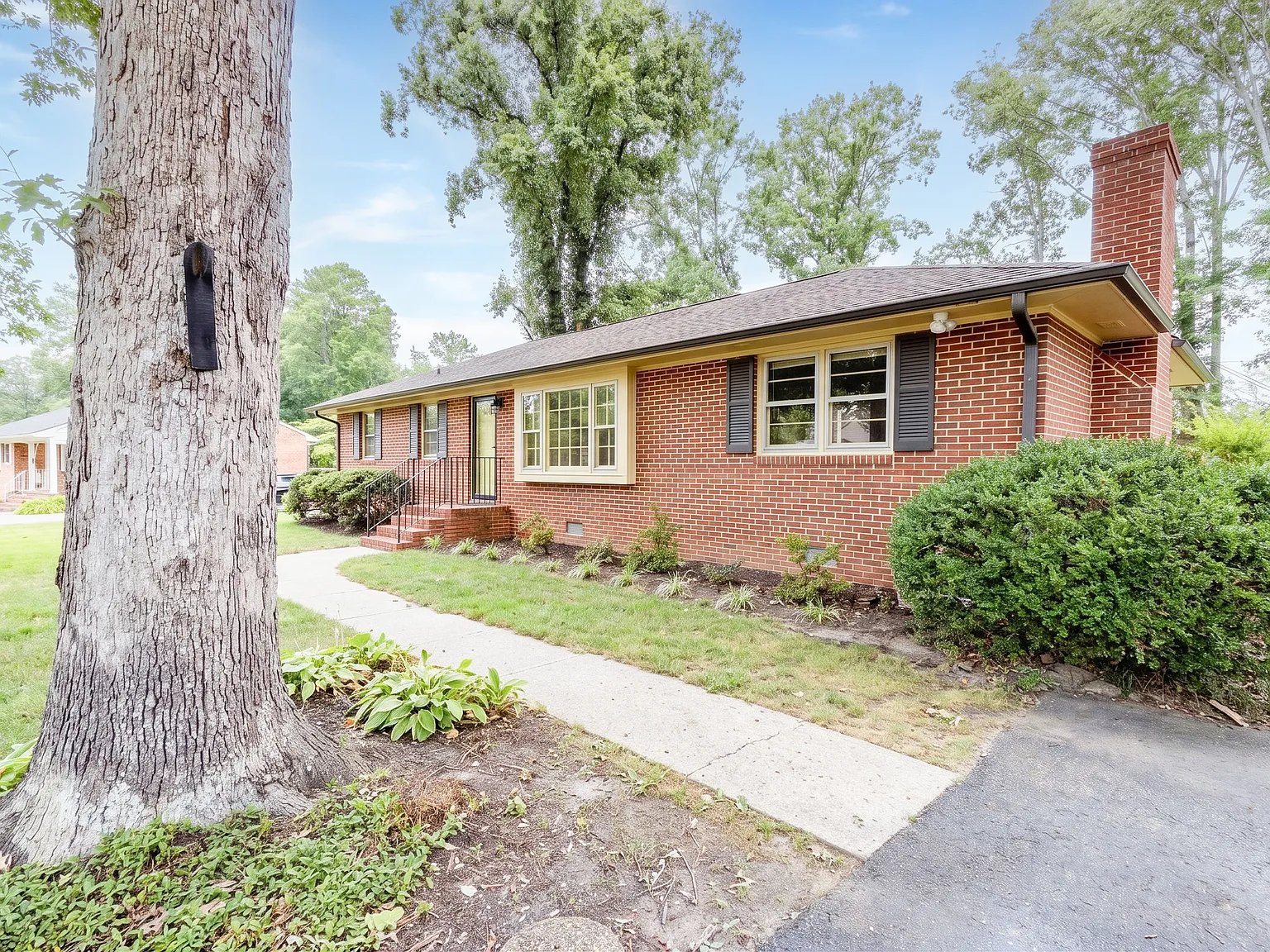 3 bed, 1400 sqft, $2,250 — Photo 4