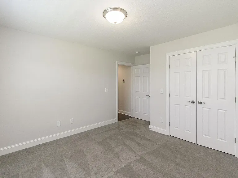 912 Kentwood Dr — Photo 18